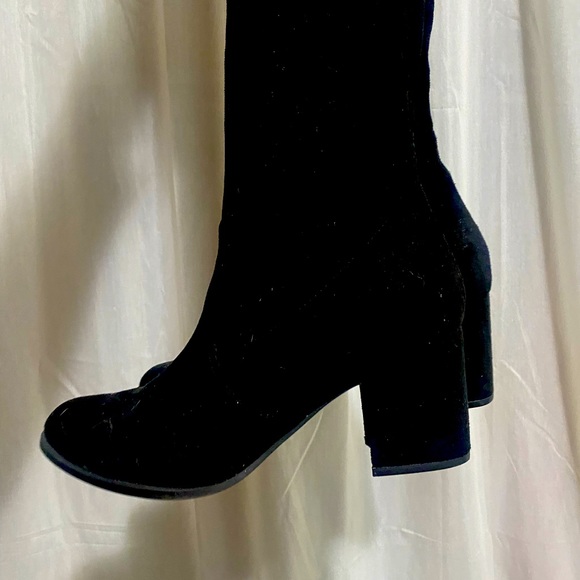 Over the knee boots - Picture 3 of 5